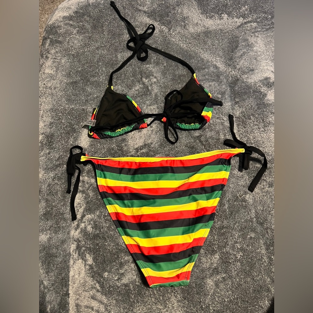 Fashion Nova Find Me In Jamaica - Picture 4 of 4